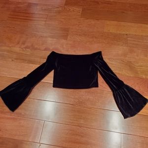 Black Velvet Bell Sleeve off the shoulder top. Sz small